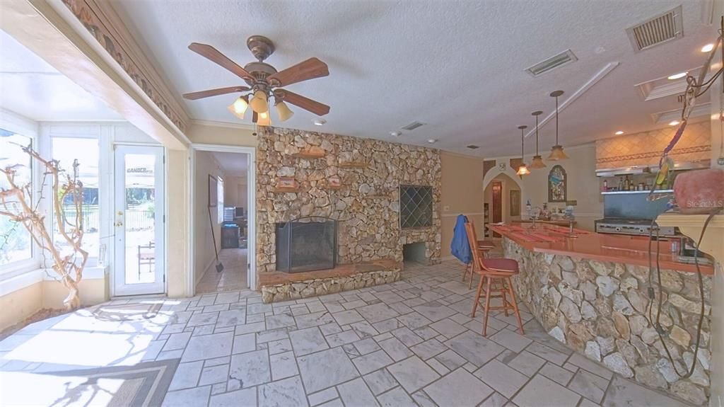 En Venta: $2,500,000 (2 camas, 2 baños, 1872 Pies cuadrados)