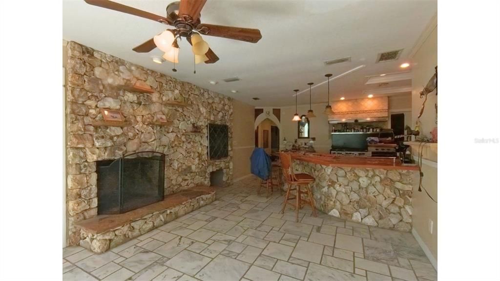 En Venta: $2,500,000 (2 camas, 2 baños, 1872 Pies cuadrados)