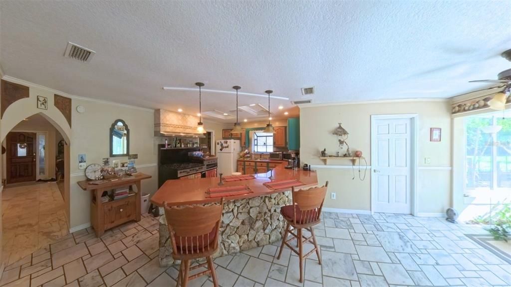 En Venta: $2,500,000 (2 camas, 2 baños, 1872 Pies cuadrados)