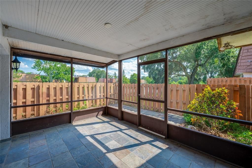 В аренду: $1,800 (3 спален, 1 ванн, 1686 Квадратных фут)