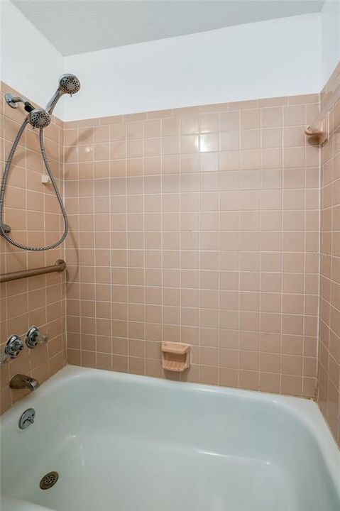 В аренду: $1,800 (3 спален, 1 ванн, 1686 Квадратных фут)