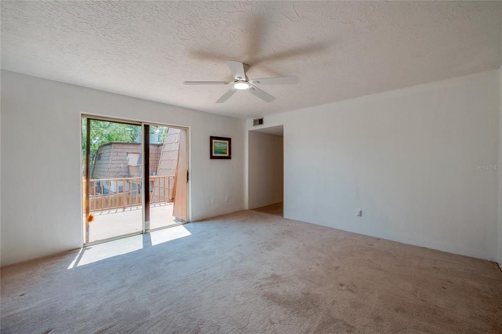 В аренду: $1,800 (3 спален, 1 ванн, 1686 Квадратных фут)