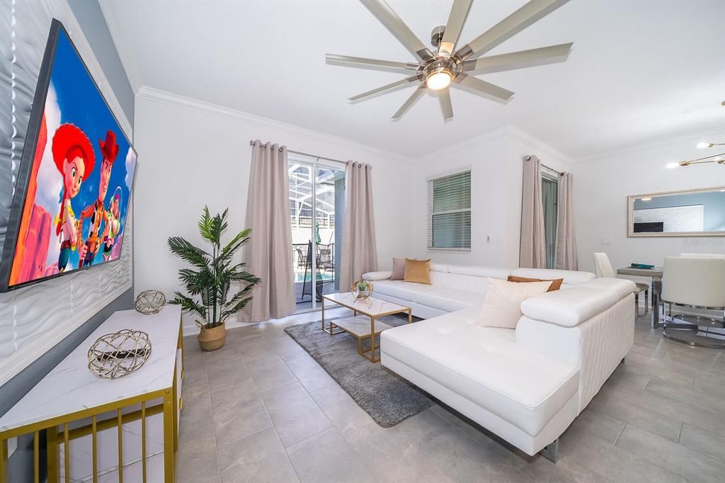 For Rent: $2,800 (4 beds, 3 baths, 1914 Square Feet)