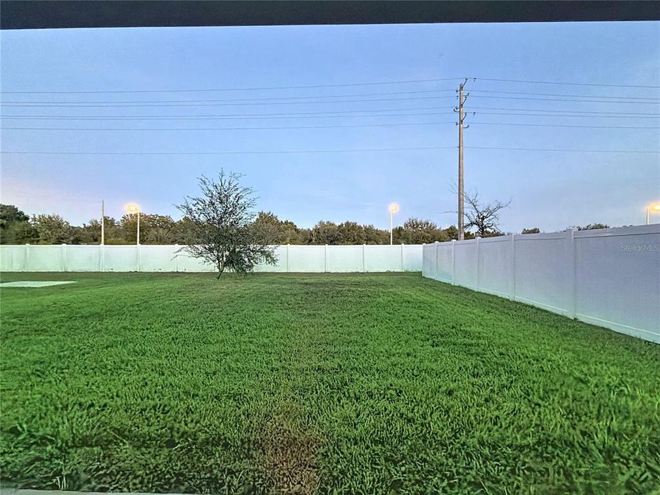 For Sale: $425,000 (5 beds, 3 baths, 2180 Square Feet)