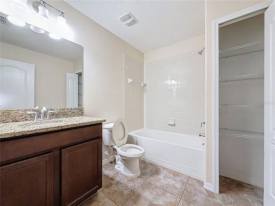 For Sale: $425,000 (5 beds, 3 baths, 2180 Square Feet)