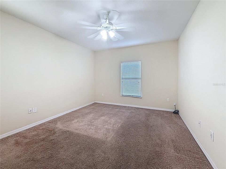 For Sale: $425,000 (5 beds, 3 baths, 2180 Square Feet)