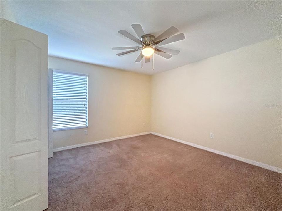 For Sale: $425,000 (5 beds, 3 baths, 2180 Square Feet)