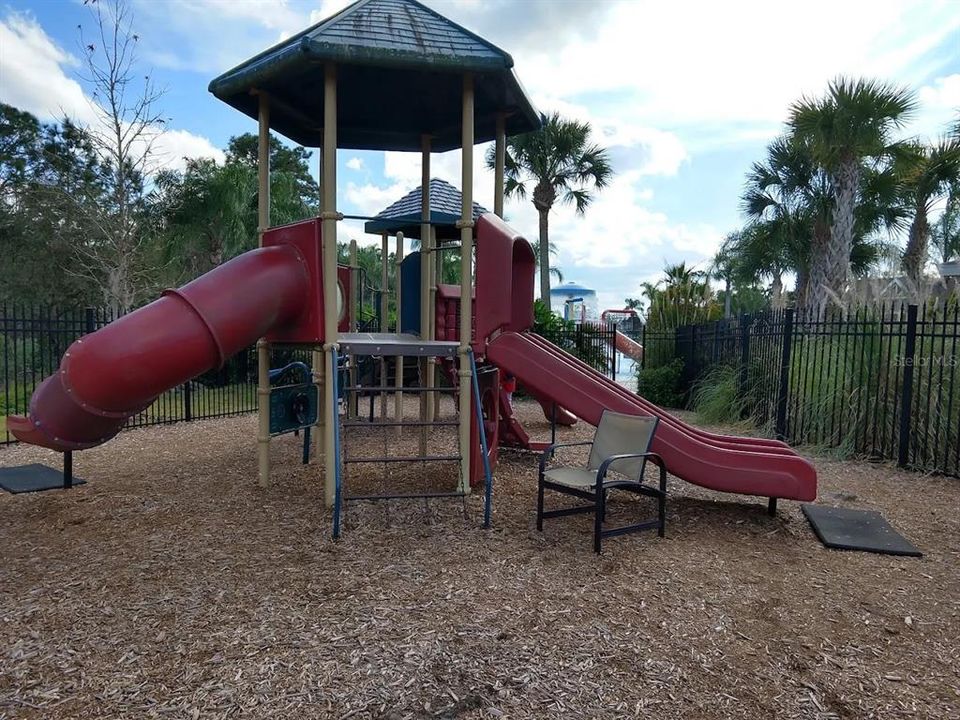 For Sale: $425,000 (5 beds, 3 baths, 2180 Square Feet)