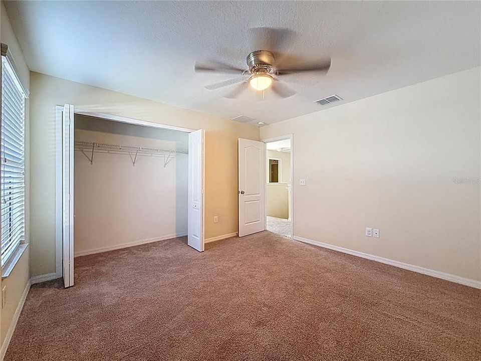 For Sale: $425,000 (5 beds, 3 baths, 2180 Square Feet)