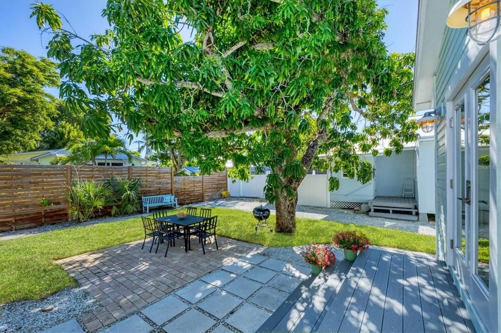 待售: $2,950,000 (3 贝兹, 2 浴室, 1609 平方英尺)