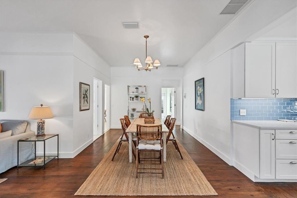 待售: $2,950,000 (3 贝兹, 2 浴室, 1609 平方英尺)