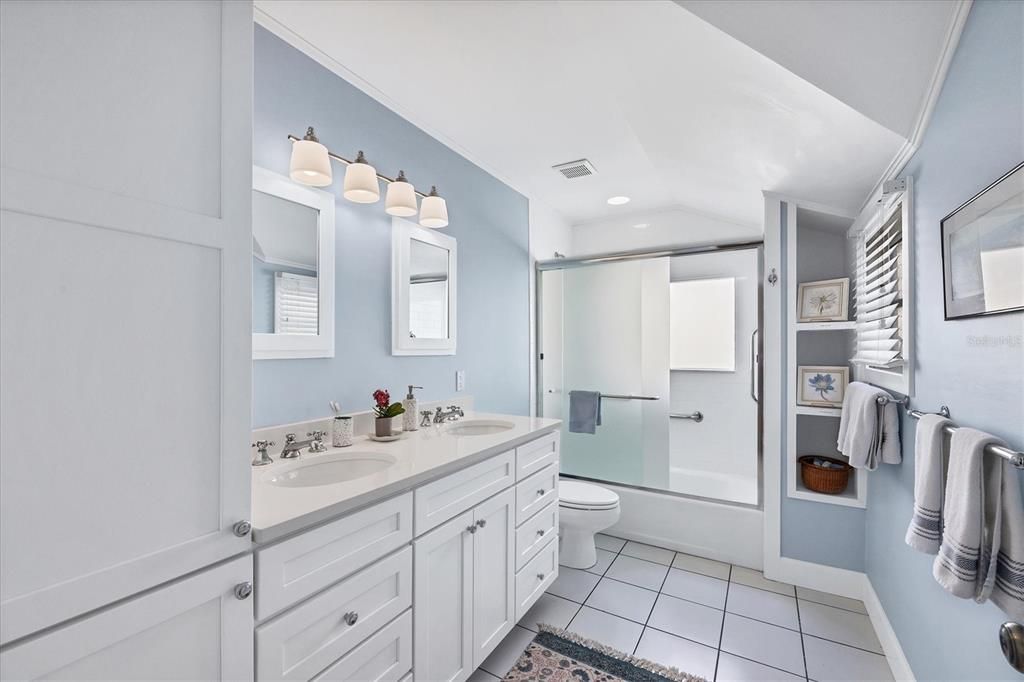 待售: $2,950,000 (3 贝兹, 2 浴室, 1609 平方英尺)