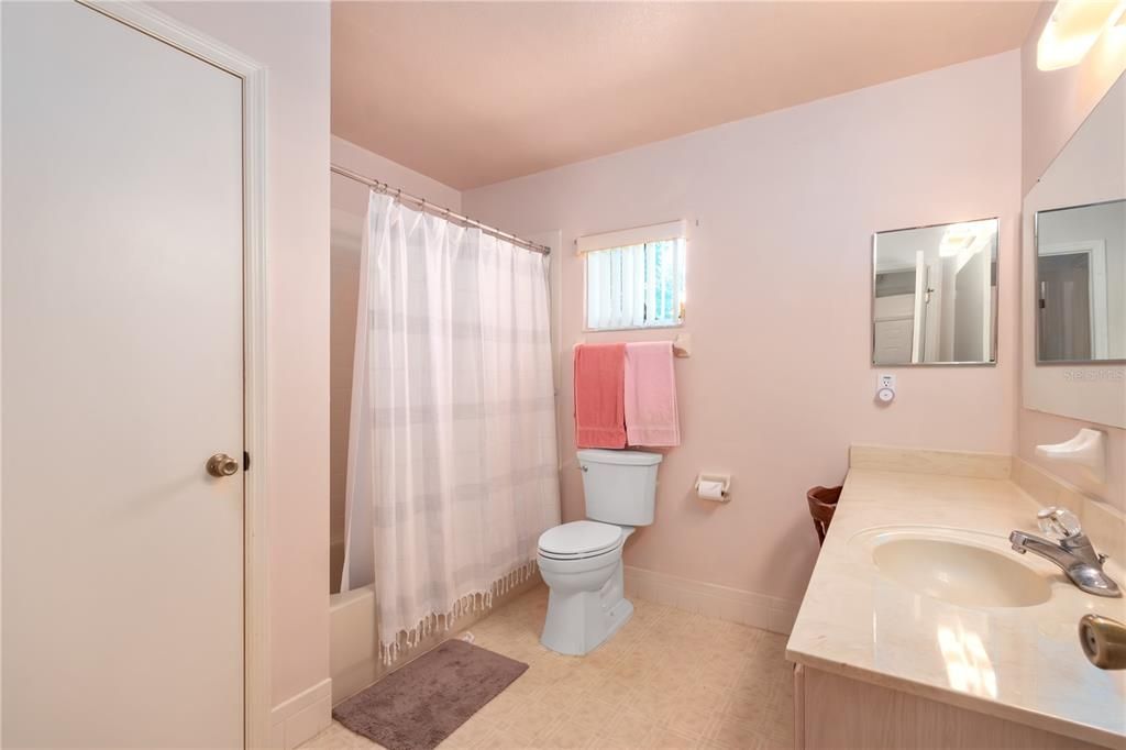 En Venta: $249,500 (2 camas, 2 baños, 1446 Pies cuadrados)