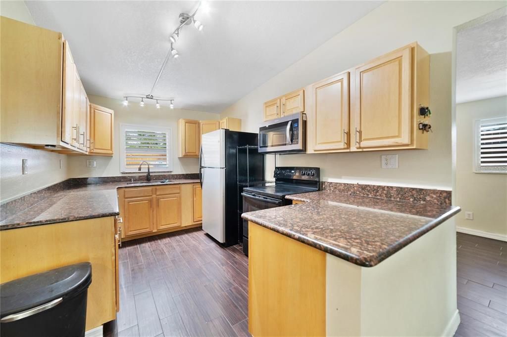 For Sale: $474,990 (3 beds, 2 baths, 1818 Square Feet)