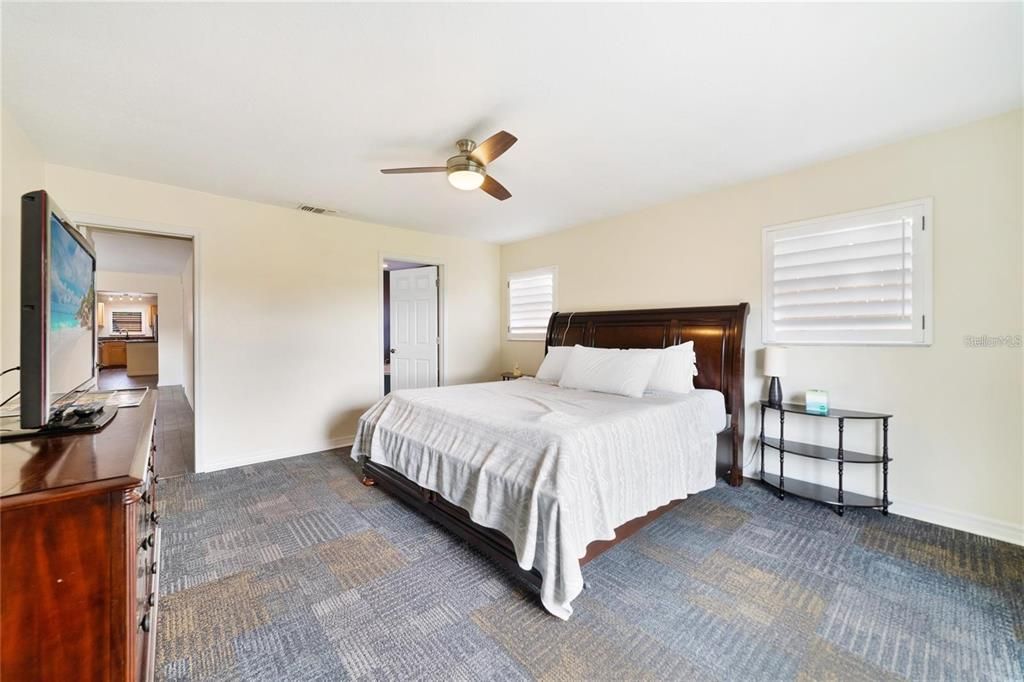 For Sale: $474,990 (3 beds, 2 baths, 1818 Square Feet)