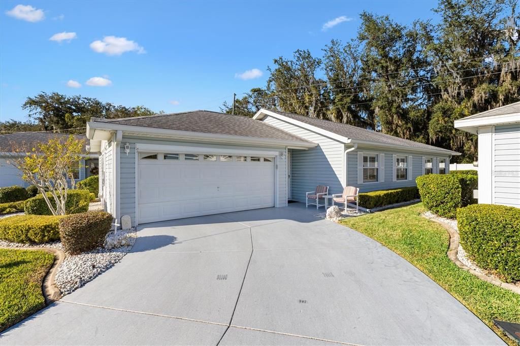 На продажу: $239,000 (2 спален, 2 ванн, 1359 Квадратных фут)