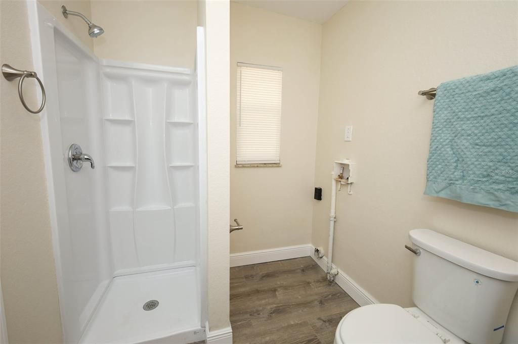 For Sale: $239,500 (3 beds, 2 baths, 1059 Square Feet)