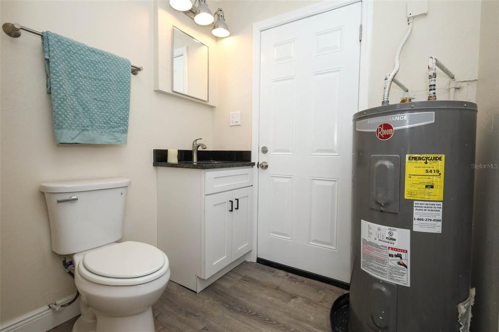 For Sale: $239,500 (3 beds, 2 baths, 1059 Square Feet)