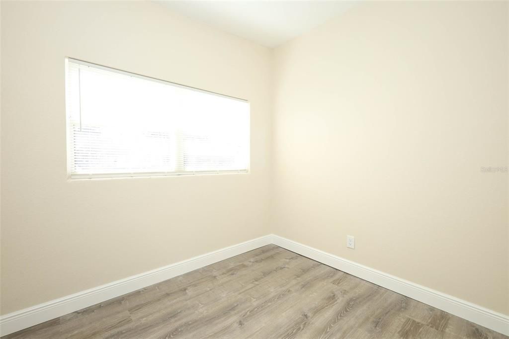 For Sale: $239,500 (3 beds, 2 baths, 1059 Square Feet)