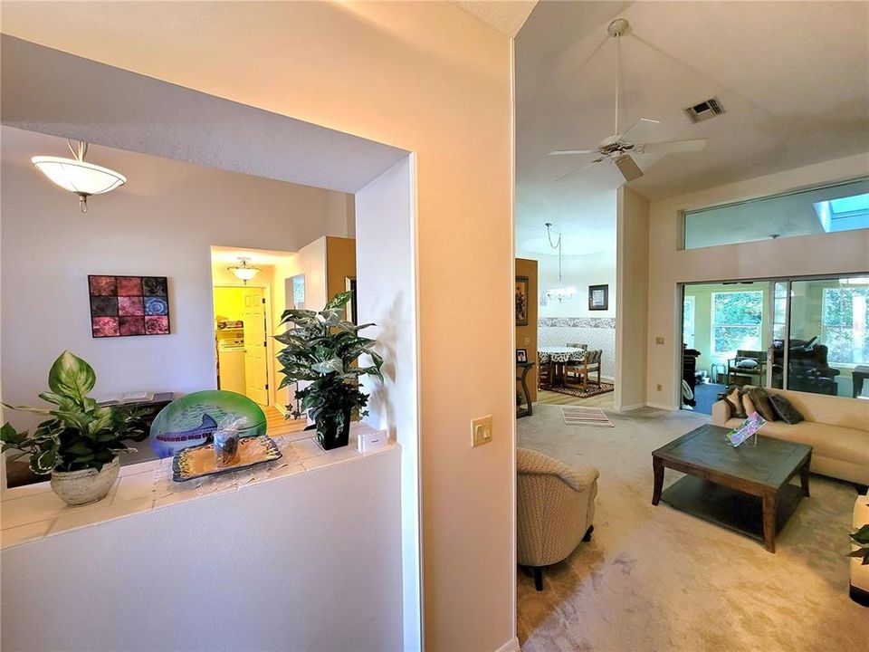 For Sale: $325,000 (3 beds, 2 baths, 1669 Square Feet)