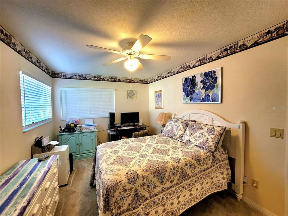 For Sale: $325,000 (3 beds, 2 baths, 1669 Square Feet)