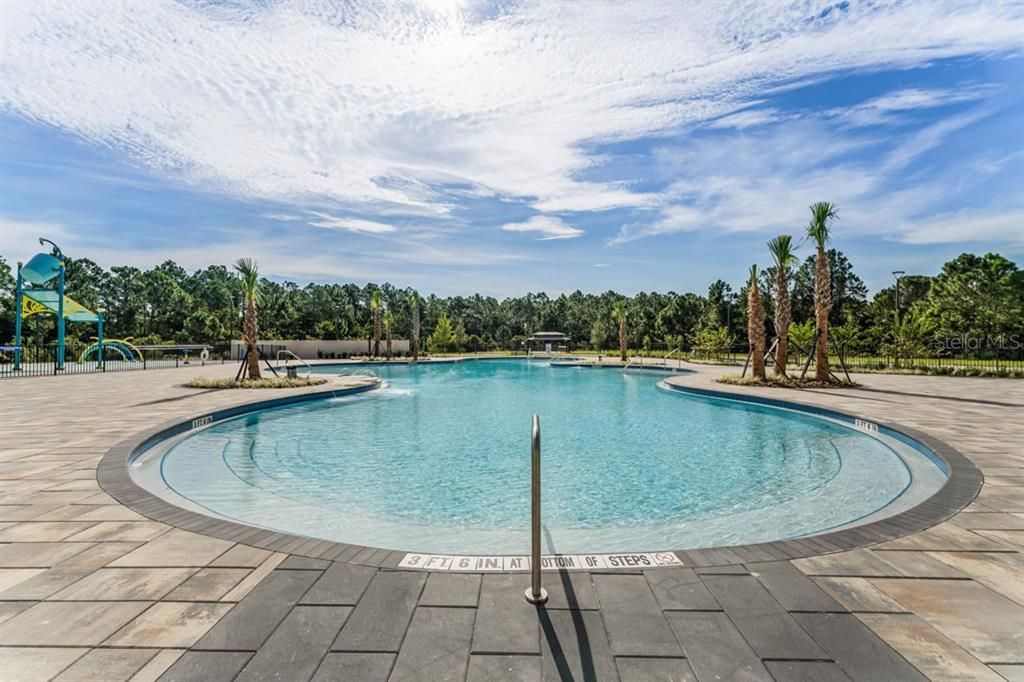 For Sale: $304,990 (3 beds, 2 baths, 1463 Square Feet)