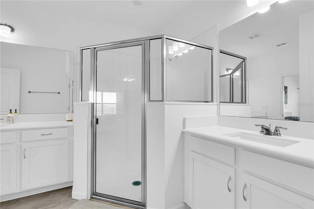 En Renta: $2,050 (4 camas, 2 baños, 1938 Pies cuadrados)