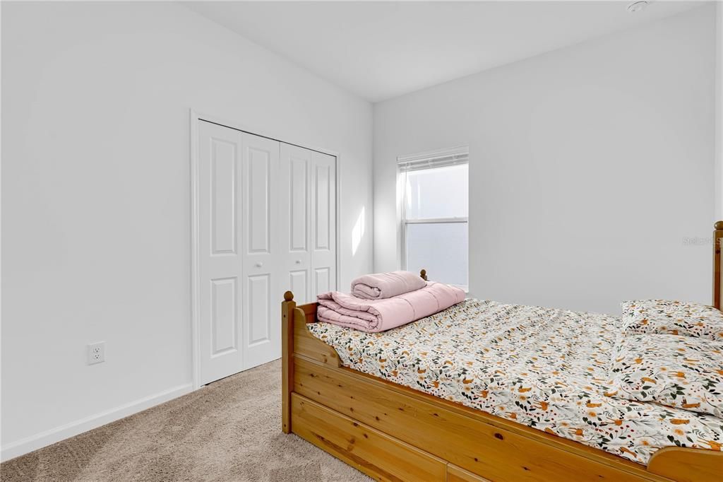 En Renta: $2,050 (4 camas, 2 baños, 1938 Pies cuadrados)