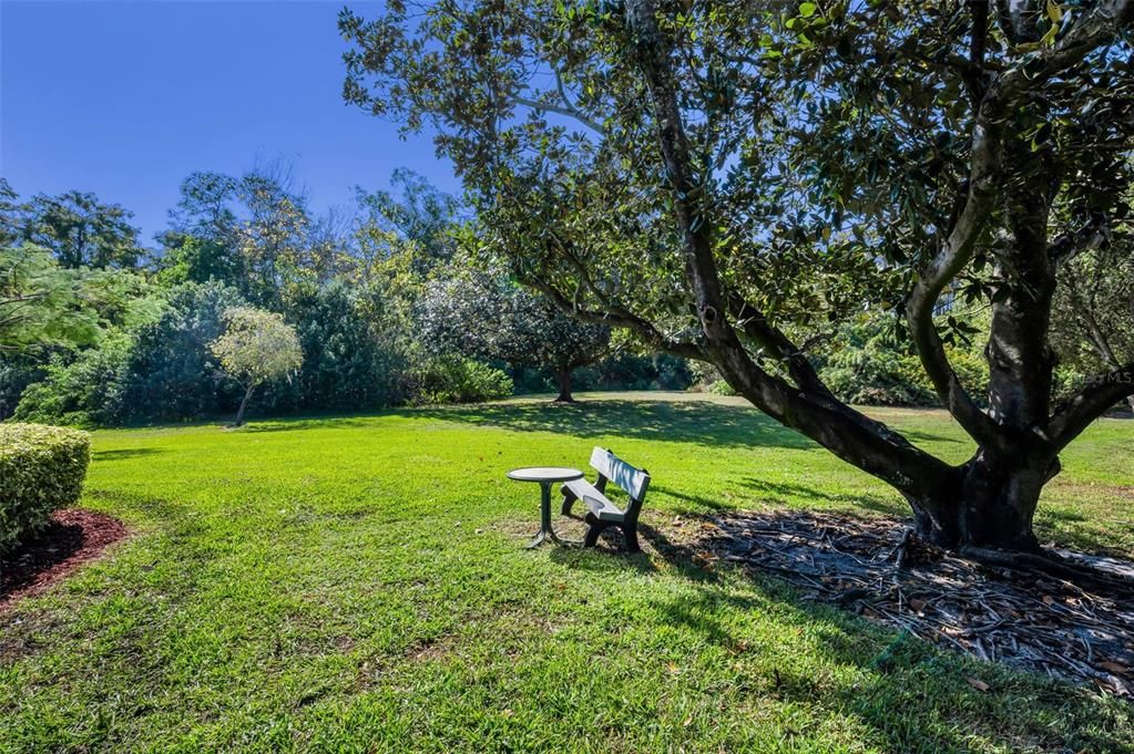 На продажу: $375,000 (2 спален, 2 ванн, 1175 Квадратных фут)