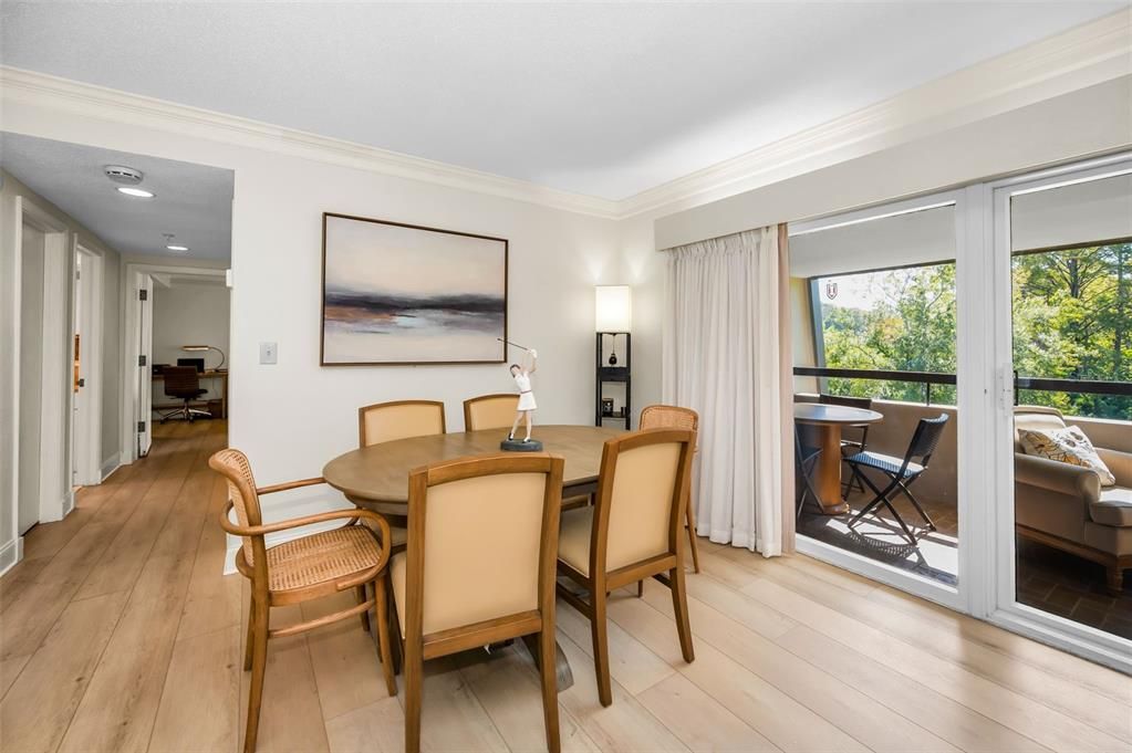 На продажу: $375,000 (2 спален, 2 ванн, 1175 Квадратных фут)