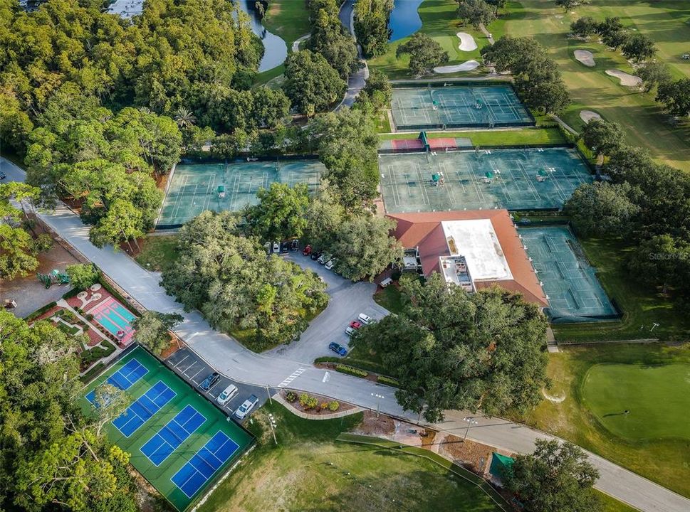 На продажу: $375,000 (2 спален, 2 ванн, 1175 Квадратных фут)