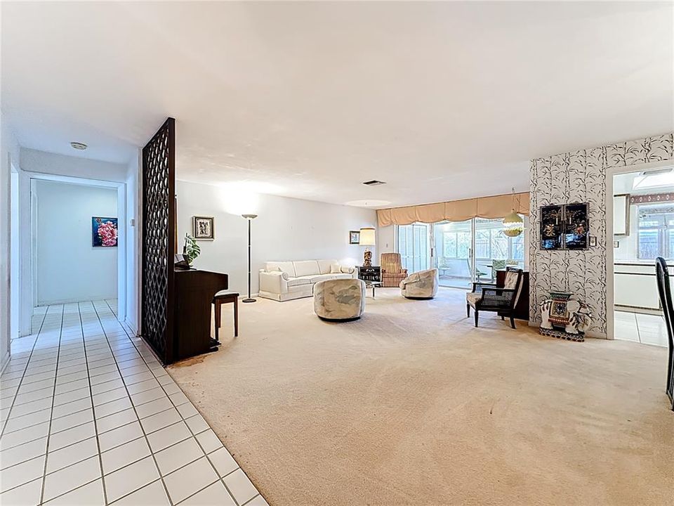 En Venta: $549,900 (3 camas, 3 baños, 2298 Pies cuadrados)