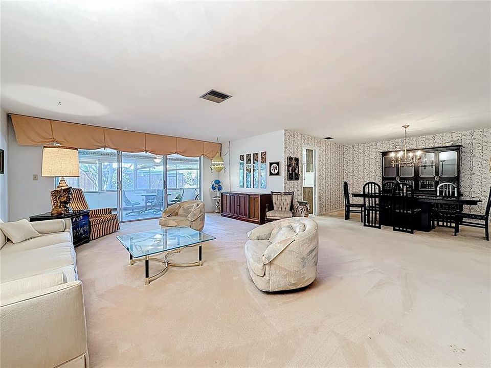 En Venta: $549,900 (3 camas, 3 baños, 2298 Pies cuadrados)