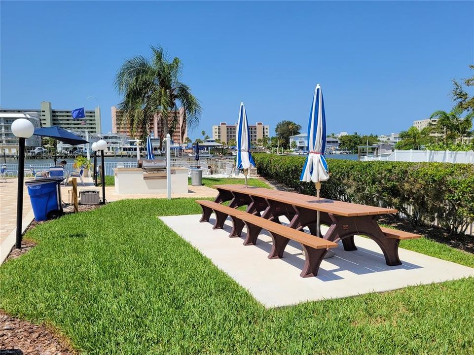 En Venta: $549,900 (3 camas, 3 baños, 2298 Pies cuadrados)