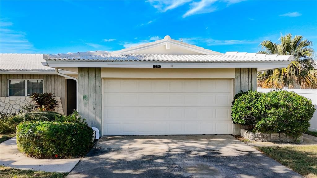 En Venta: $549,900 (3 camas, 3 baños, 2298 Pies cuadrados)