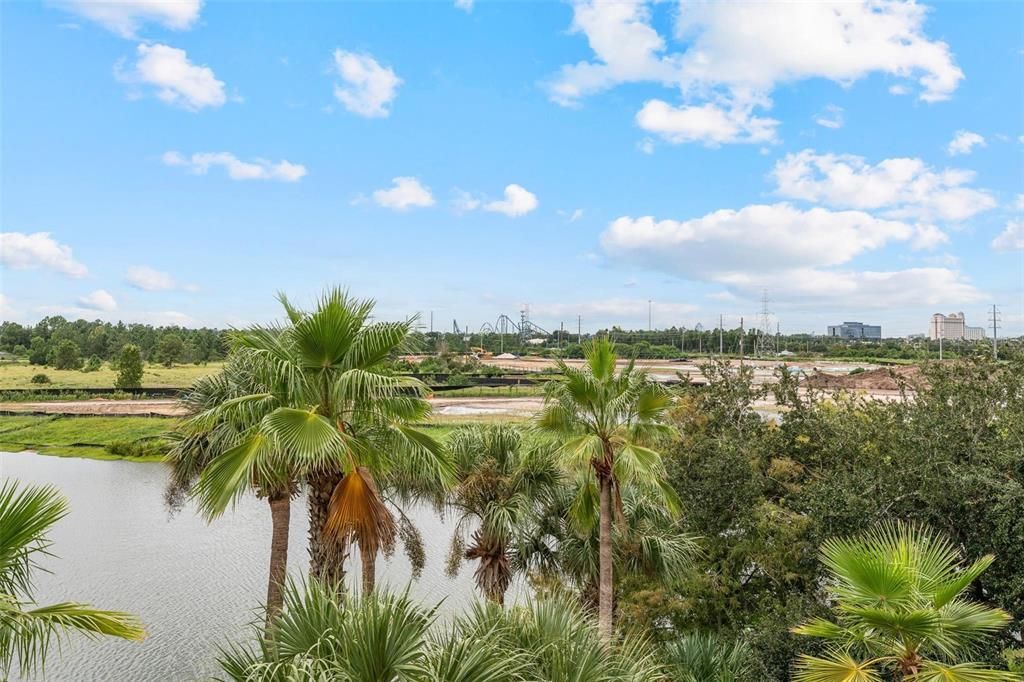 合同活跃: $629,999 (2 贝兹, 2 浴室, 2097 平方英尺)