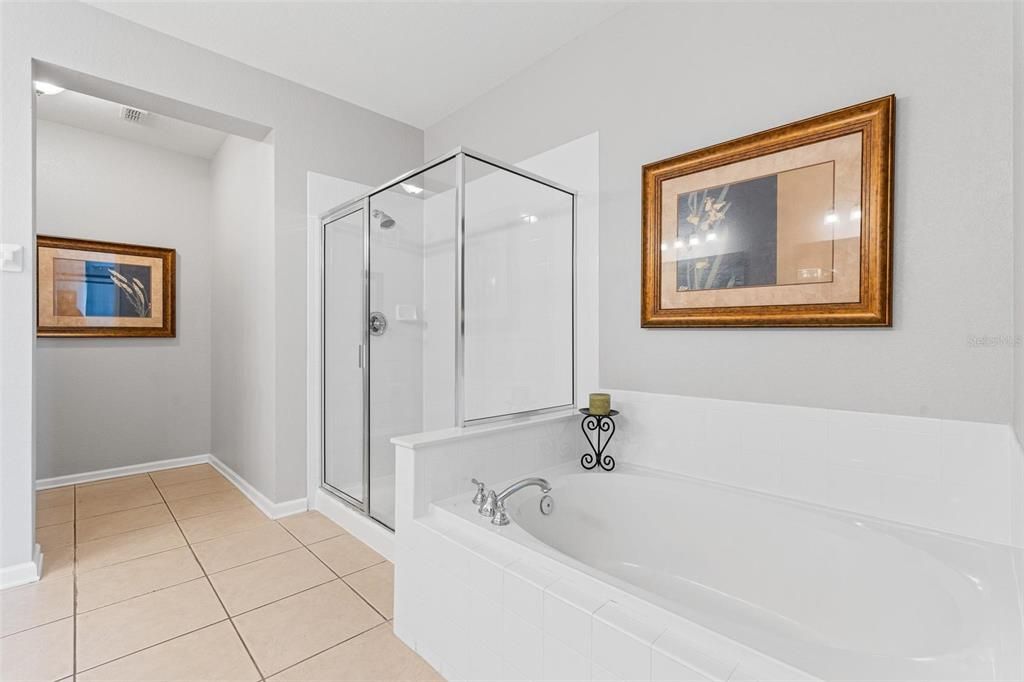 合同活跃: $629,999 (2 贝兹, 2 浴室, 2097 平方英尺)