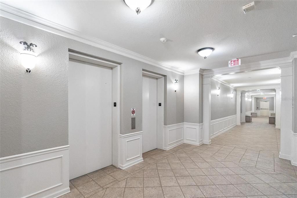 合同活跃: $629,999 (2 贝兹, 2 浴室, 2097 平方英尺)