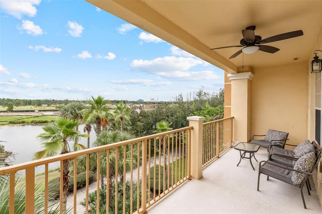 合同活跃: $629,999 (2 贝兹, 2 浴室, 2097 平方英尺)