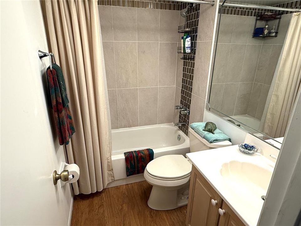 待售: $139,900 (2 贝兹, 2 浴室, 1144 平方英尺)