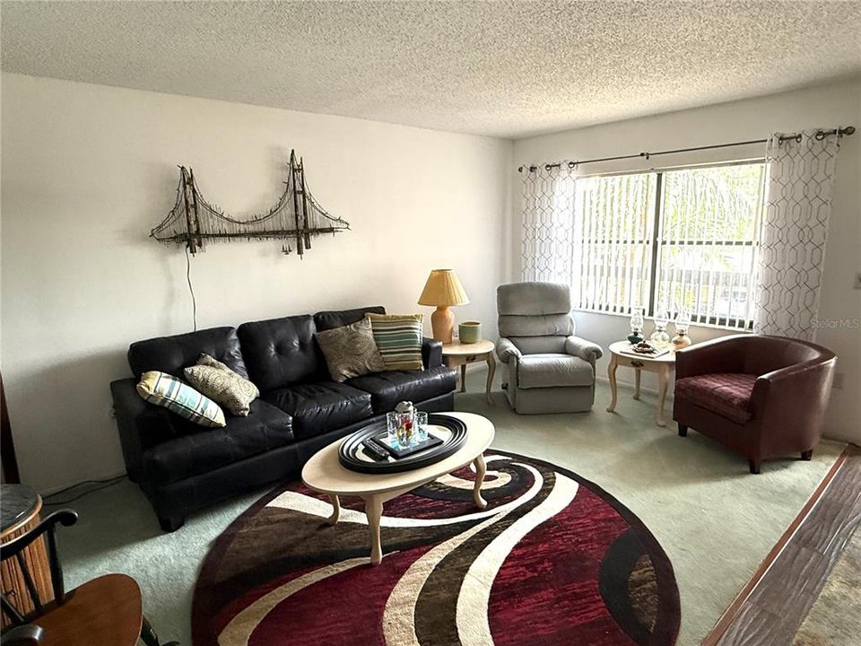 待售: $139,900 (2 贝兹, 2 浴室, 1144 平方英尺)