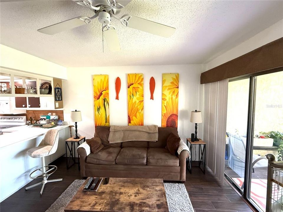 待售: $139,900 (2 贝兹, 2 浴室, 1144 平方英尺)