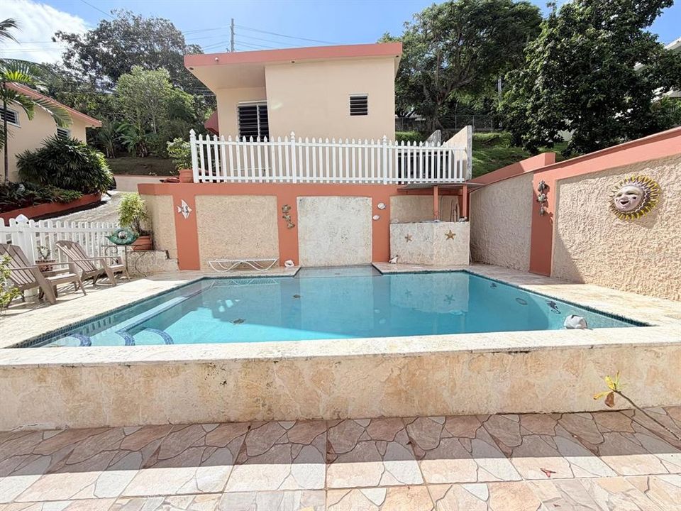 Под контрактом: $410,000 (4 спален, 3 ванн, 1668 Квадратных фут)