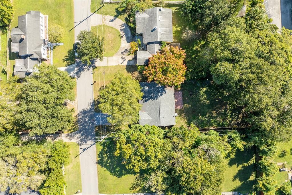 For Sale: $445,000 (2 beds, 1 baths, 909 Square Feet)