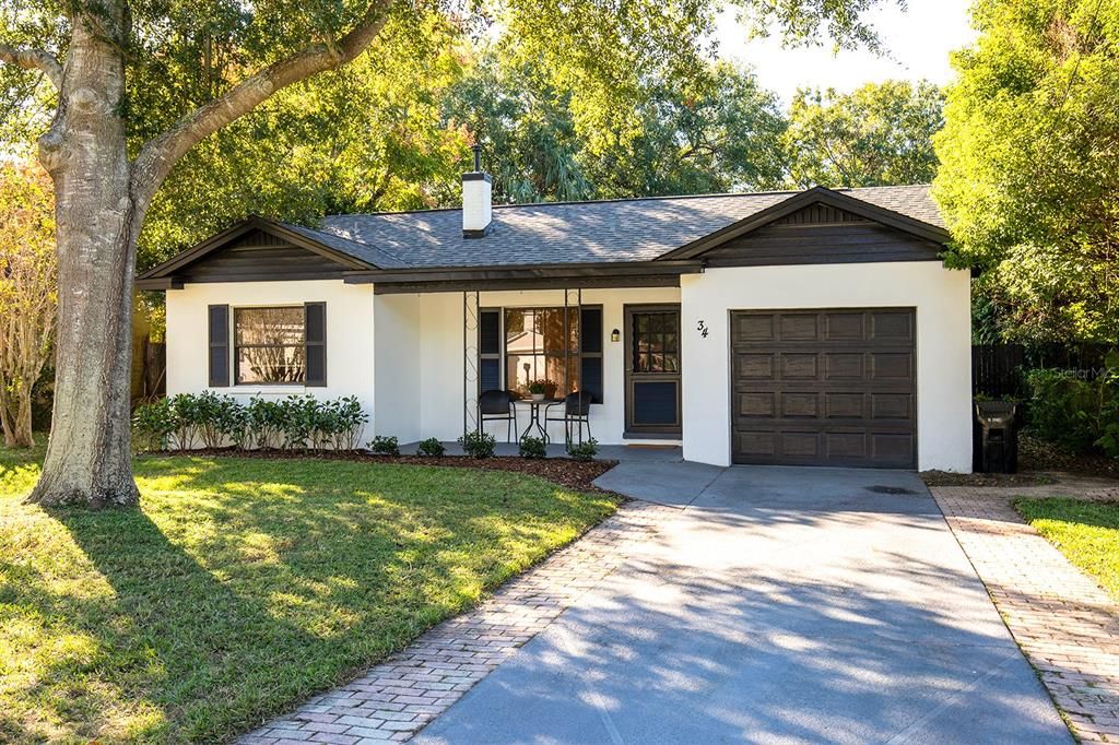 For Sale: $445,000 (2 beds, 1 baths, 909 Square Feet)