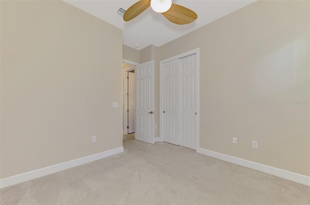 En Venta: $470,000 (3 camas, 3 baños, 2194 Pies cuadrados)