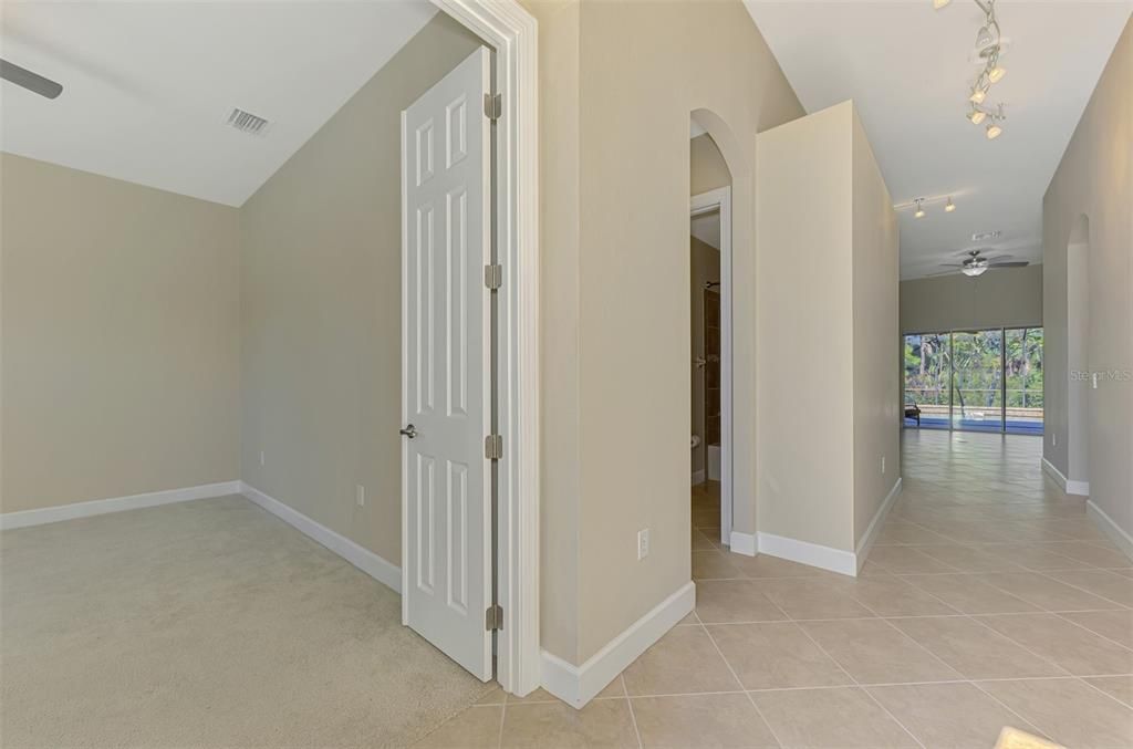 En Venta: $470,000 (3 camas, 3 baños, 2194 Pies cuadrados)