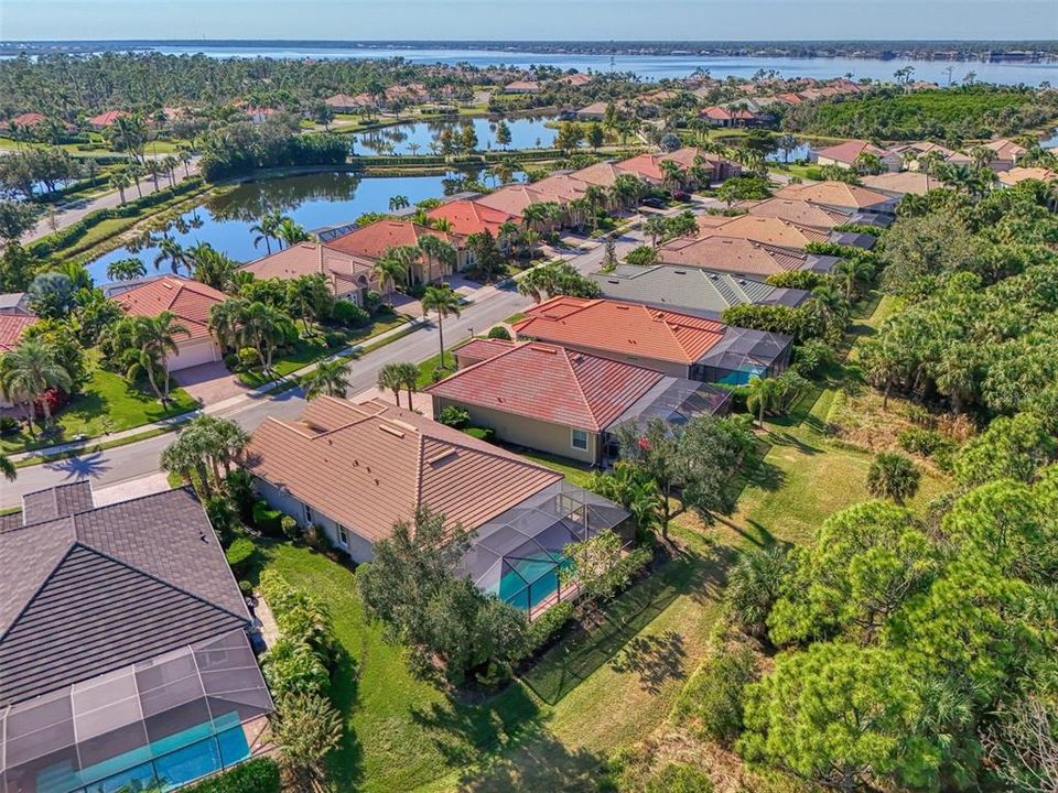 En Venta: $470,000 (3 camas, 3 baños, 2194 Pies cuadrados)