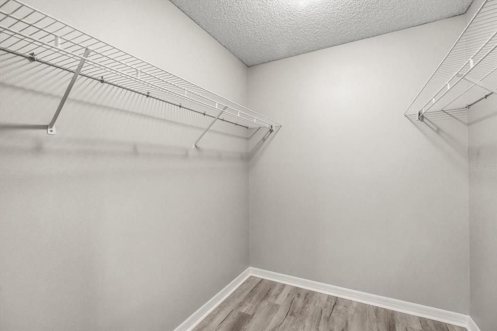 For Sale: $285,000 (3 beds, 2 baths, 1841 Square Feet)