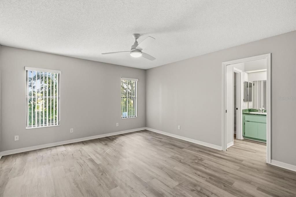 For Sale: $285,000 (3 beds, 2 baths, 1841 Square Feet)